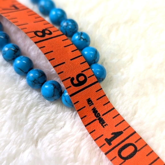 Vintage Blue Howelite Beaded Jewelry Set, Necklace, Bracelet, & Earrings - Picture 6 of 10